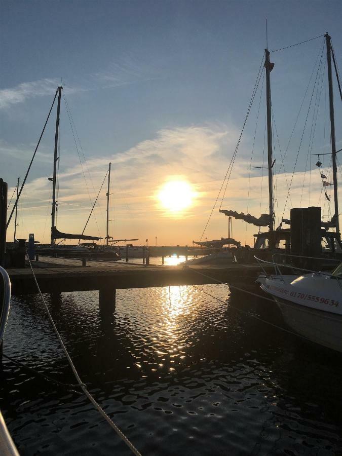 Fewo Am Strand Glowe Exterior foto